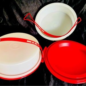 two Vintage 1970s Tupperware cake/pie carriers